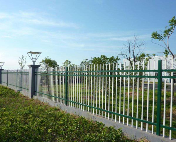 十堰鋅鋼護欄會生銹嗎？生銹是什么原因造成